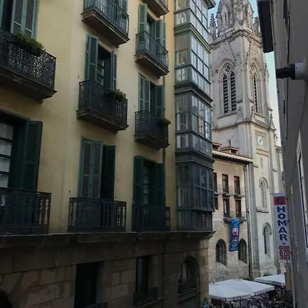 Проживання в сім'ї Mirador Catedral De Santiago Більбао