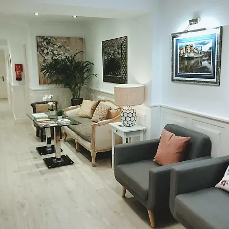 Mirador Catedral De Santiago Проживання в сім'ї